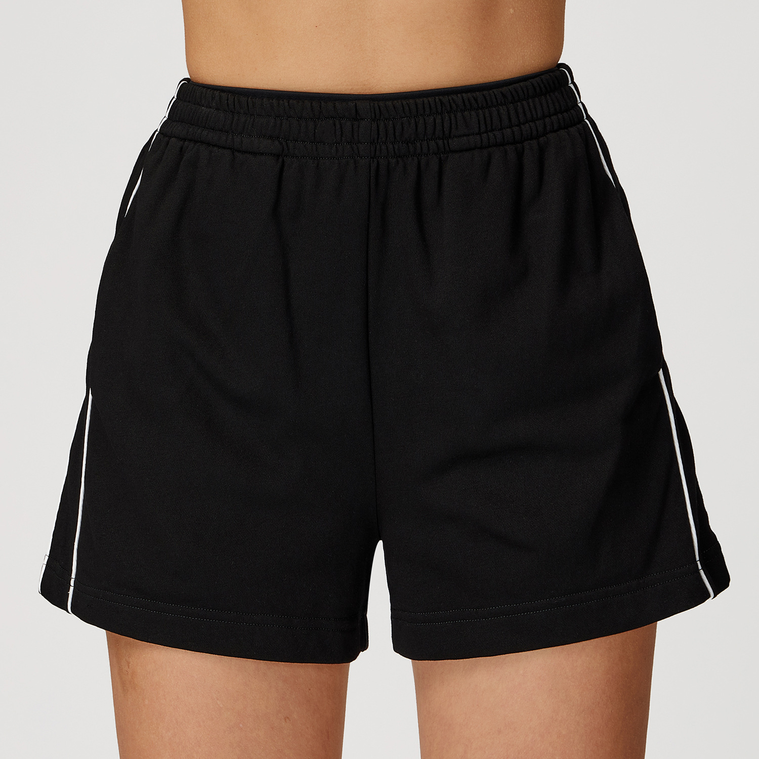 Loose Straight-Leg Pocket Sweatshorts 7028-2