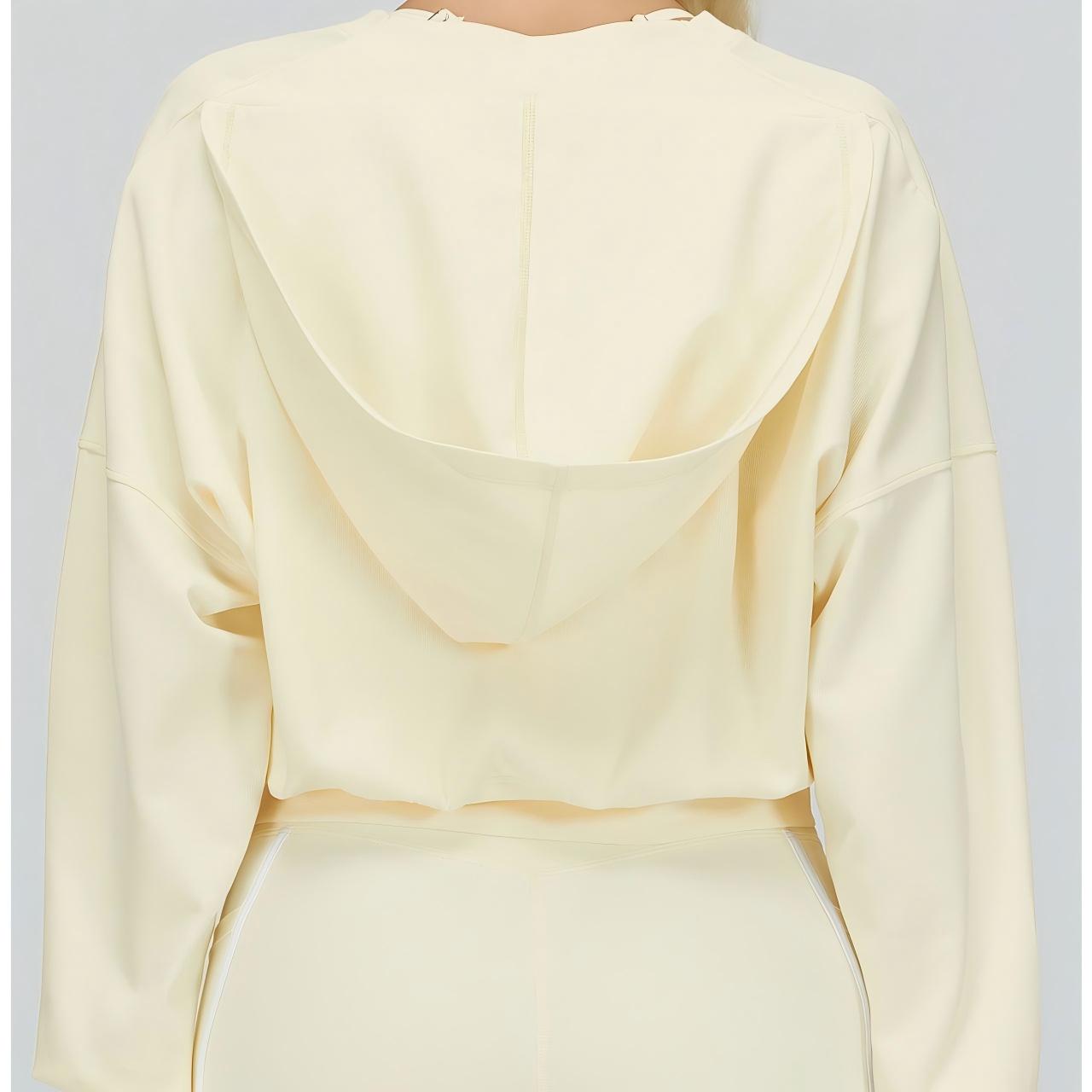 Hooded Warm And Windproof Sweatshirt EWY2501