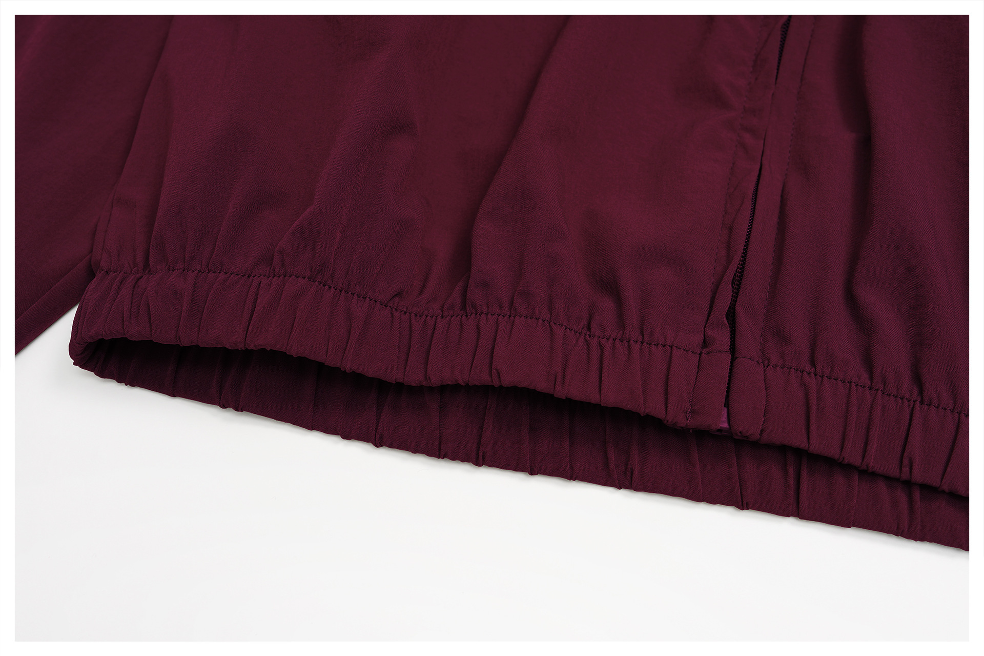 Outdoor Sun Protection and Hooded Sports Jacket with Windproof Zipper EWT2520