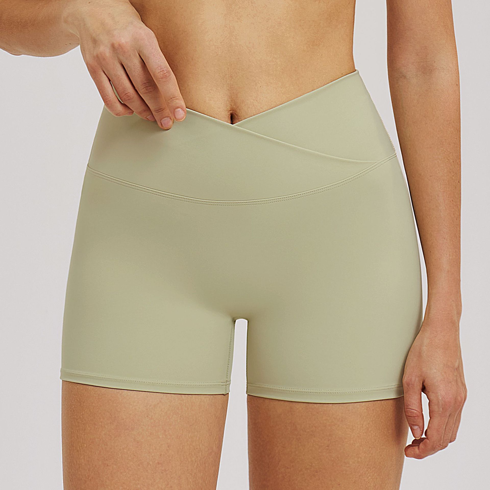 Cross-Waist Tight-Fitting Brushed Yoga Shorts EDK5544