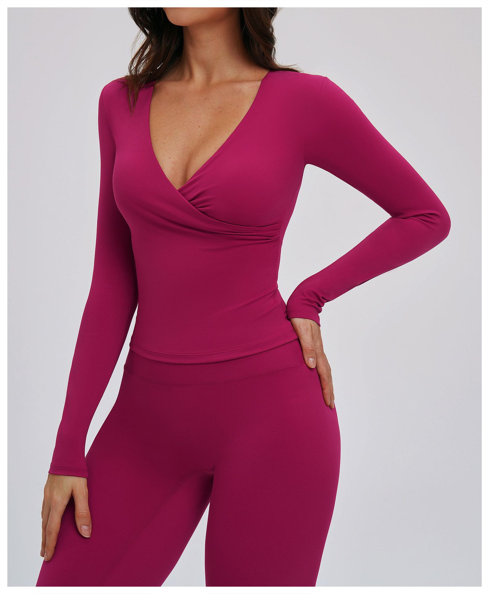 V-neck Tight Yoga Top with Long Sleeves ECX5529