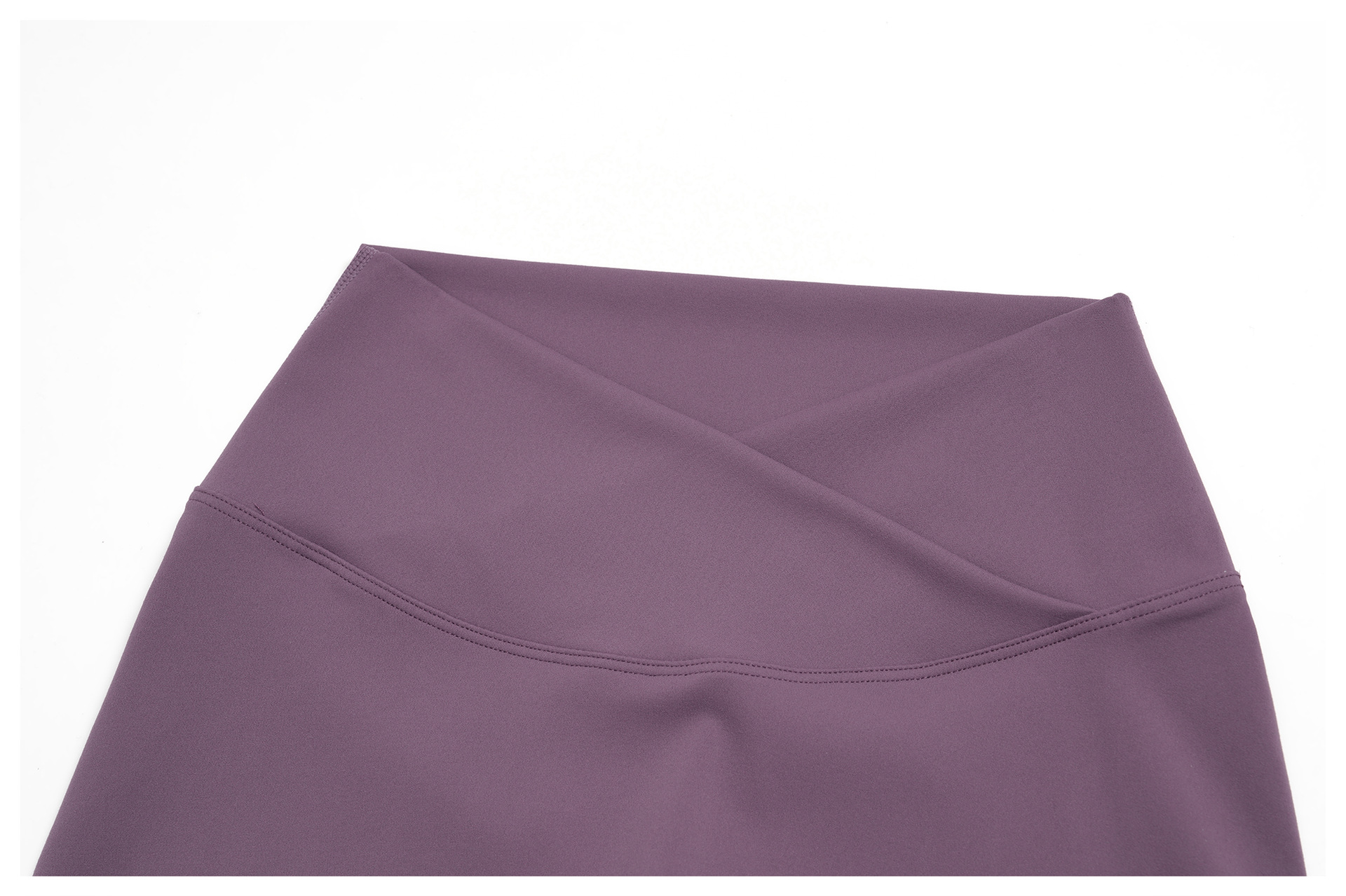 Cross-Waist Tight-Fitting Brushed Yoga Shorts EDK5544